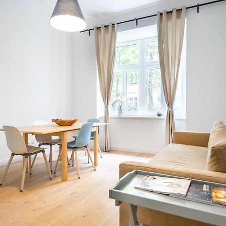 Cottageviertel - Stilvolles Apartment In Parknahe Vienna Esterno foto