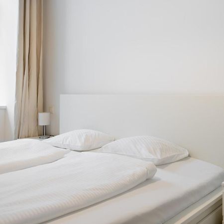 Cottageviertel - Stilvolles Apartment In Parknahe Vienna Esterno foto