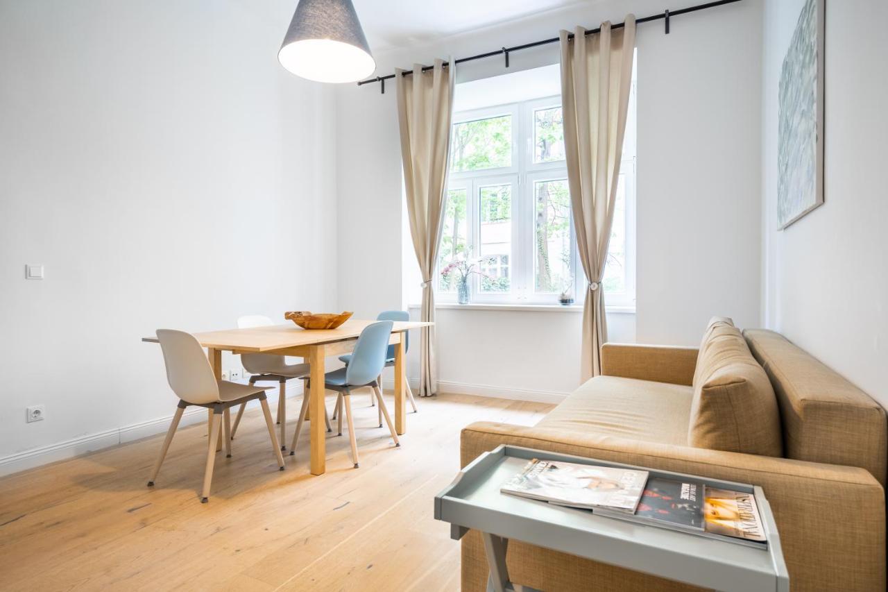 Cottageviertel - Stilvolles Apartment In Parknahe Vienna Esterno foto