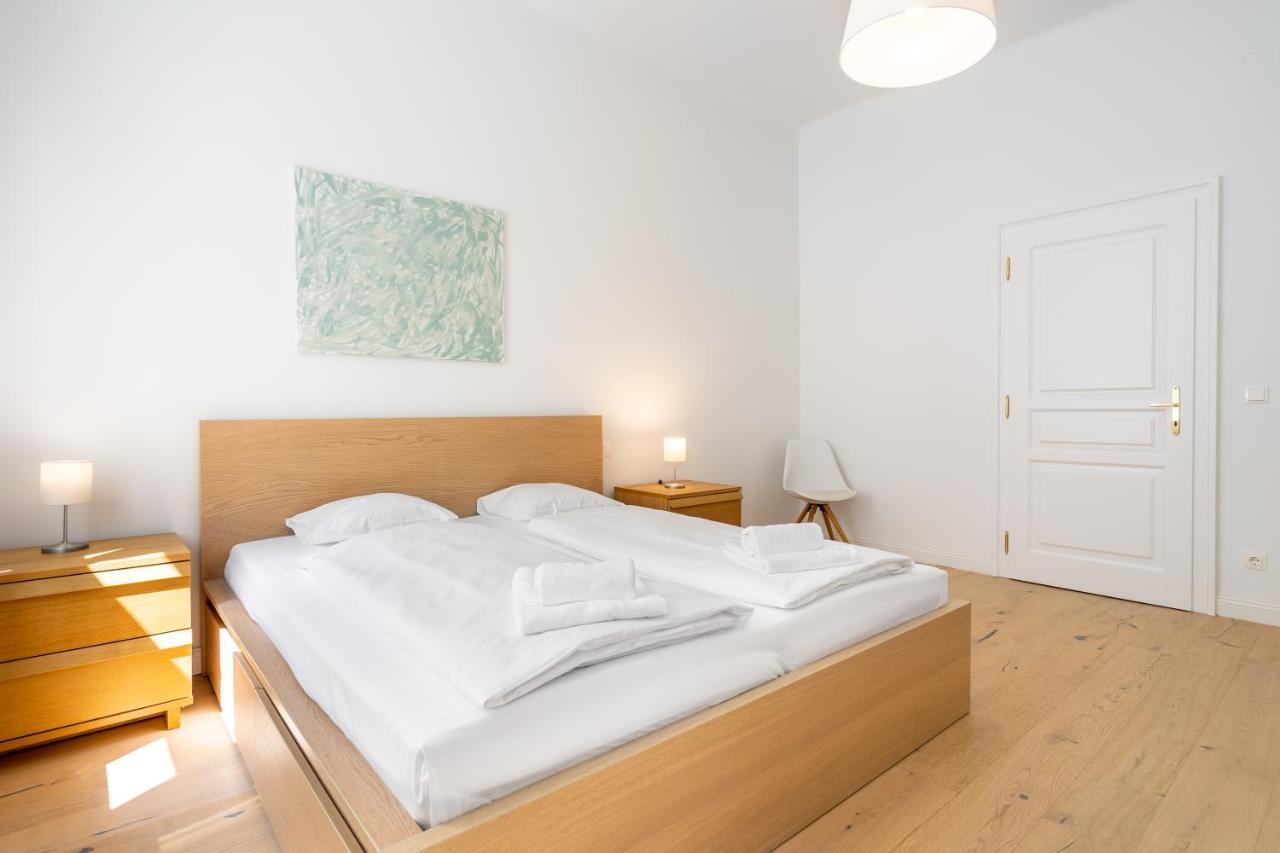 Cottageviertel - Stilvolles Apartment In Parknahe Vienna Esterno foto